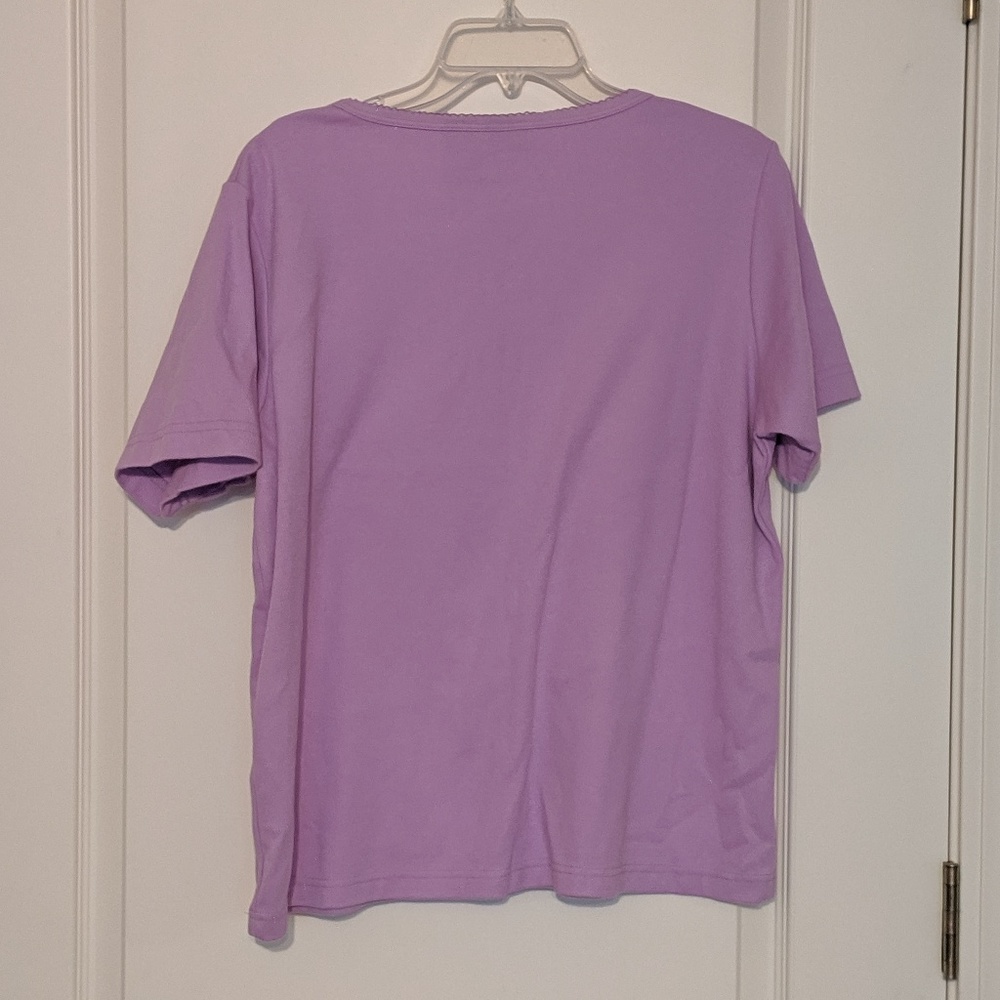 Light Purple Short Sleeve Top - Picture 2 of 3